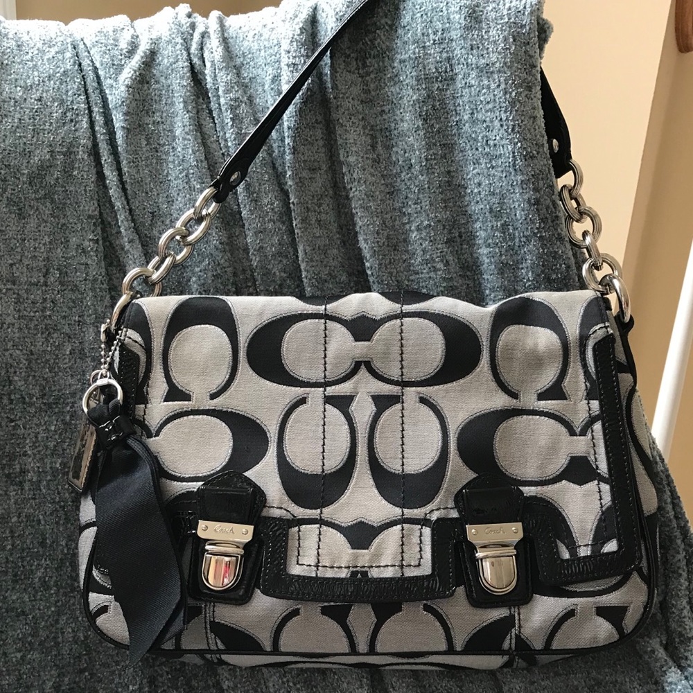 Authentic Coach handbag Black/silver